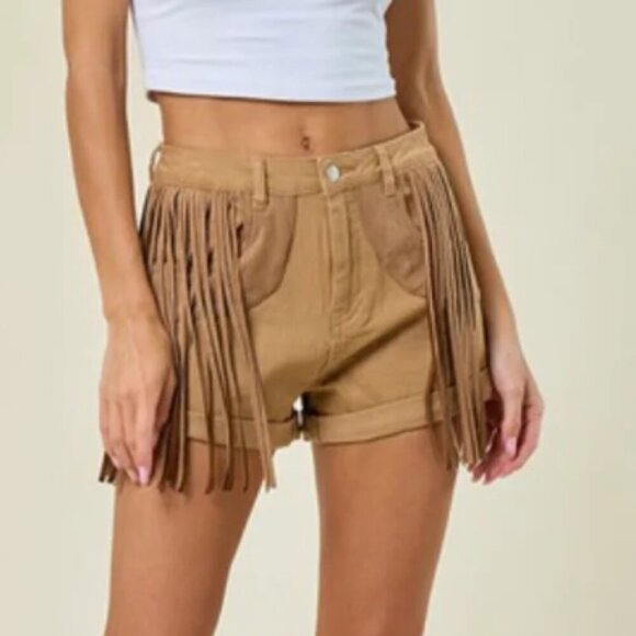 saints & hearts Pants - Saints & Hearts NWOT Paloma fringe shorts in tan contrasting sueded size 30
